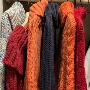 Bundle 6 Knits colorful Sweaters